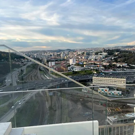 Διαμέρισμα 2br Skyline Serenity By S Soares *